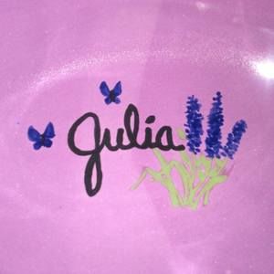 Meet your Posher, Julia